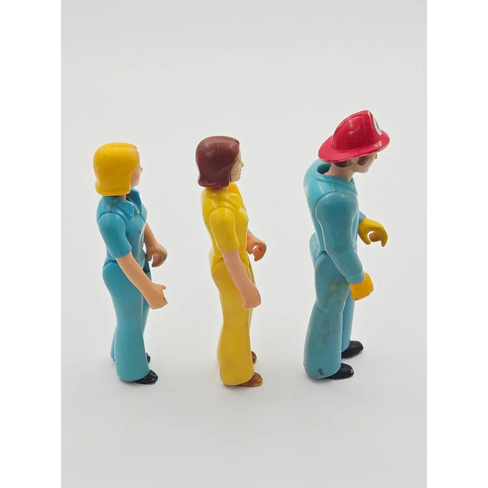 Vintage Fisher Price Adventure Series Action Figure Lot of 6 Rescue Figures
